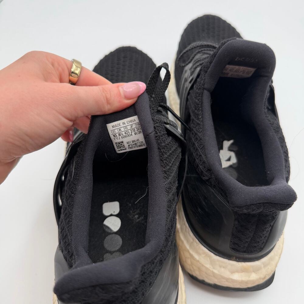 Adidas Ultra Boost - Picture 2 of 4